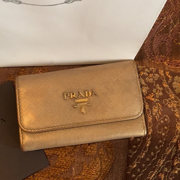 Authentic Prada card & keys holder - Picture 2 of 10